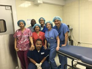 dr. michael wong and volunteers in belize